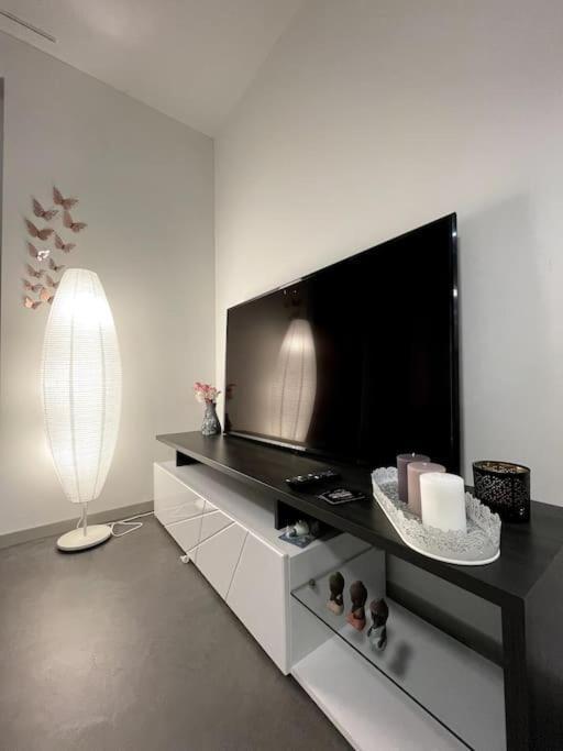 Five Stars Comfort Apartment Lugano Near The Lake Esterno foto