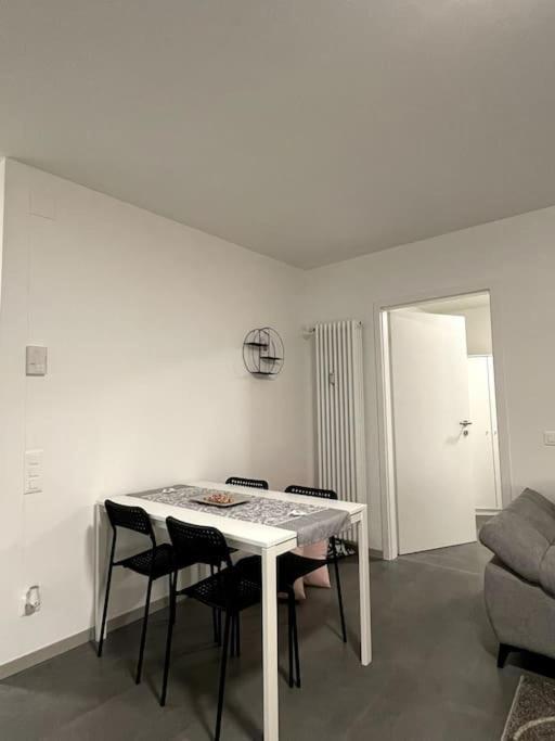 Five Stars Comfort Apartment Lugano Near The Lake Esterno foto