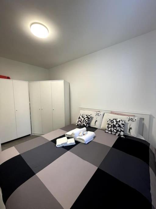 Five Stars Comfort Apartment Lugano Near The Lake Esterno foto